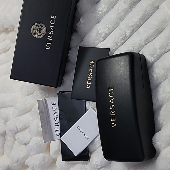 VERSACE RARE NEW Medusa Black Cat-Eye Grey Lens Sunglasses VE4314 GB1/11 main image 5